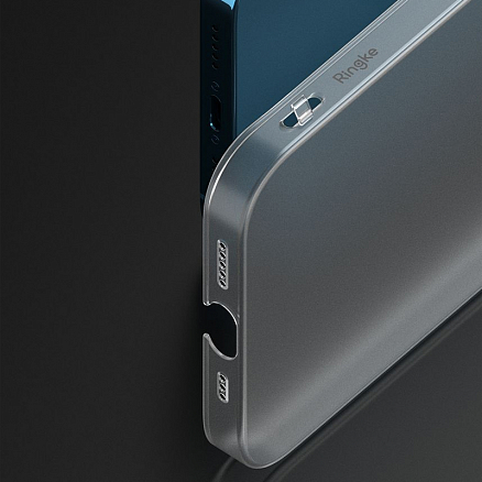 Чехол для iPhone 13 Pro ультратонкий пластиковый Ringke Slim прозрачный матовый