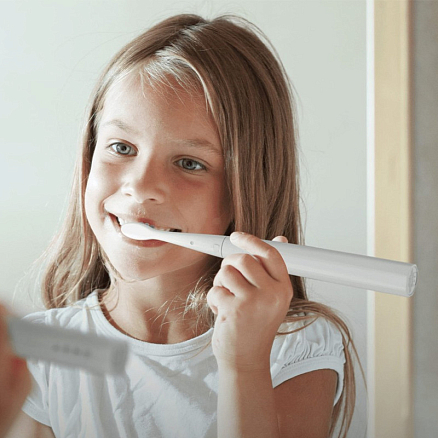 Зубная щетка электрическая Aeno DB7 белая