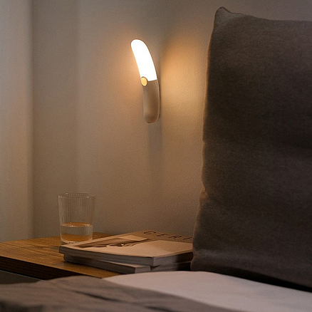 Светильник-ночник с датчиком движения Baseus Crescent Moon