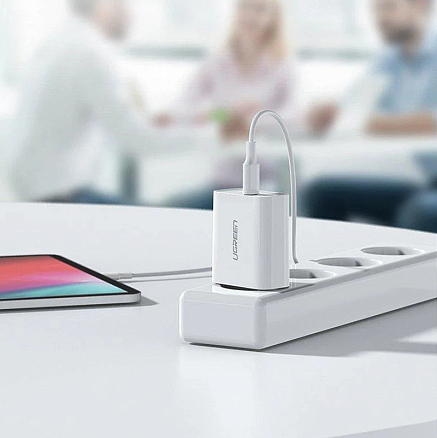 Зарядное устройство сетевое Type-C 20W Ugreen CD137 (быстрая зарядка PD 3.0, QC 3.0) белое