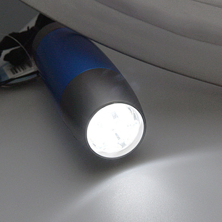 Фонарик светодиодный Grundig G-27133 9 диодов синий