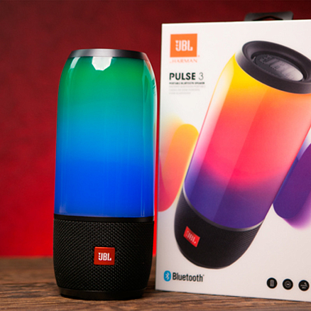 Портативная колонка JBL Pulse 3 с разноцветной подсветкой и с защитой от воды черная