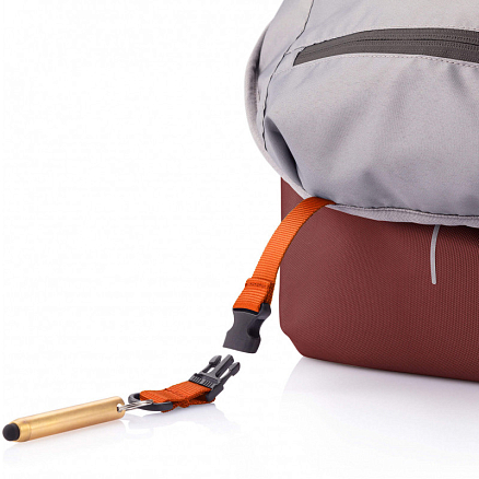 Рюкзак XD Design Bobby Soft с отделением для ноутбука до 15,6 дюйма и USB портом антивор красный