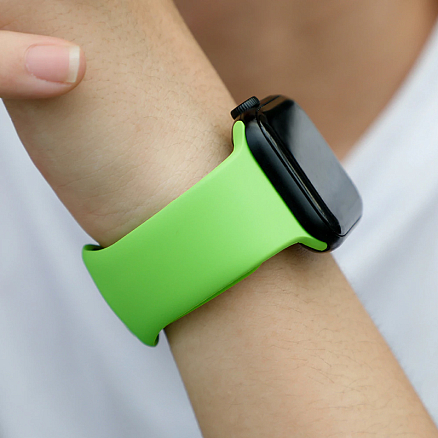 Ремешок-браслет для Apple Watch 42 и 44 мм силиконовый Nova Sport салатовый