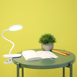 Лампа светодиодная настольная беспроводная с гибкой ножкой на прищепке Xiaomi Yeelight J1 Pro белая