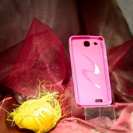 Чехол для Alcatel One Touch Idol Ultra 6033X гелевый, розовый
