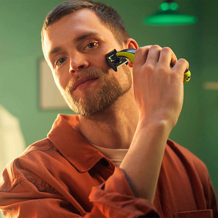 Триммер для бороды и усов Philips OneBlade QP2824/10
