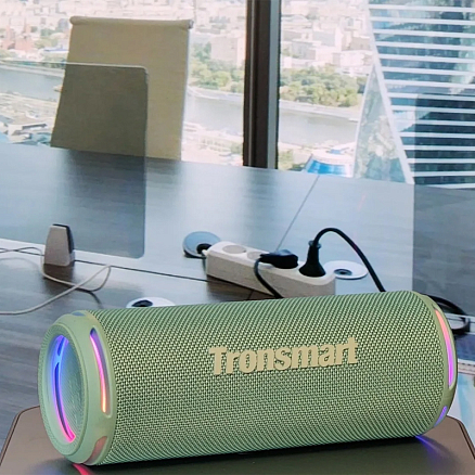 Портативная колонка Tronsmart T7 Lite с защитой от воды, подсветкой и поддержкой MicroSD голубая