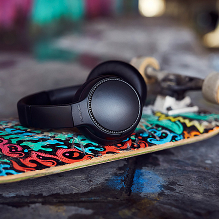 Наушники беспроводные Bluetooth Panasonic RB-M700BGE-K полноразмерные с микрофоном и активным шумоподавлением черные