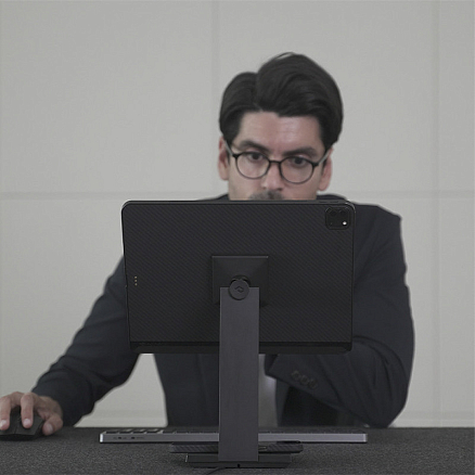 Подставка для iPad магнитная с беспроводной зарядкой для телефона Pitaka MagEZ Stand черная