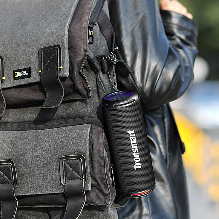 Портативная колонка Tronsmart T7 Lite с защитой от воды, подсветкой и поддержкой MicroSD карт черная