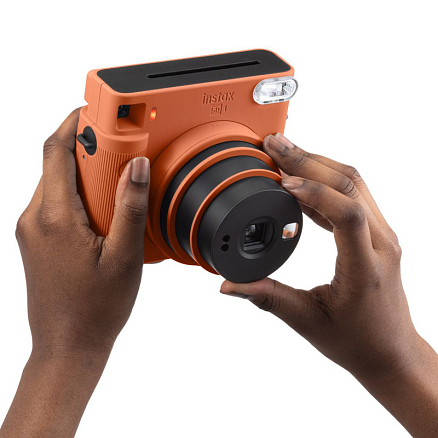 Фотоаппарат мгновенной печати Fujifilm Instax SQ1 оранжевая терракота