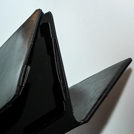 Чехол для Acer Iconia Tab W510 кожаный с креплением клавиатуры NOVA-W510-2 черный