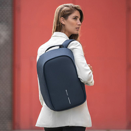 Рюкзак XD Design Bobby Hero Small с отделением для ноутбука до 13,3 дюйма и USB портом антивор синий