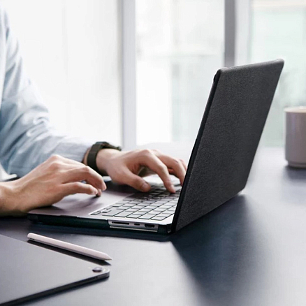 Чехол для Apple MacBook Pro 14 2021 книжка Spigen Urban Fit черный