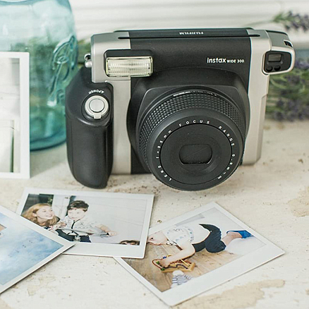 Фотоаппарат мгновенной печати Fujifilm Instax Wide 300 черный