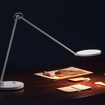 Умная лампа светодиодная настольная Xiaomi Mi Smart LED Desk Lamp Pro белая