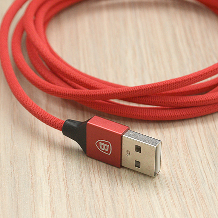 Кабель USB - MicroUSB для зарядки 1,5 м 2A плетеный Baseus Yiven красный