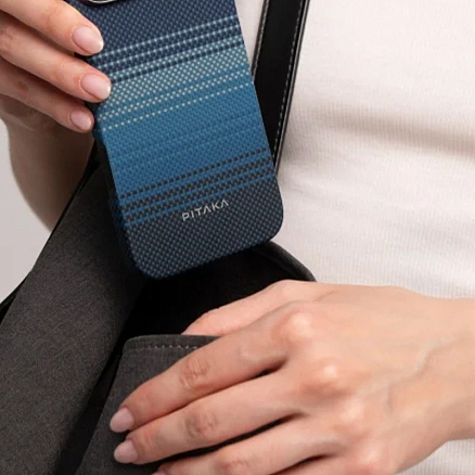 Чехол для телефона Pitaka Tactile Woven для iPhone 16 (синий)