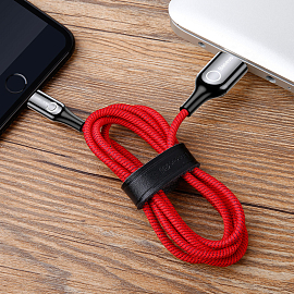 Кабель USB - Lightning для зарядки iPhone 1 м 2.4A с автоотключением плетеный Baseus C-shaped красный