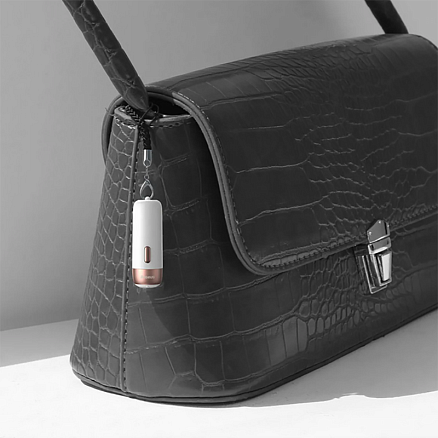 Умный брелок с GPS-трекером Baseus ZLFDQT3-02 белый