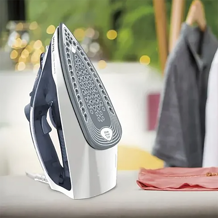 Утюг Tefal Express Steam FV2837E0 с пароувлажнением синий