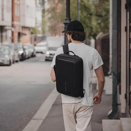 Рюкзак XD Design Bobby Bizz 2.0 с отделением для ноутбука до 16 дюймов и USB портом антивор черный