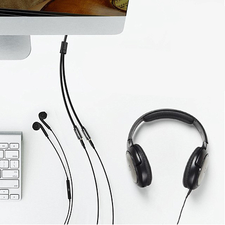 Разветвитель наушников 3,5 мм 3 pin - 2 х 3,5 мм (папа - мама, мама) 20 см Ugreen AV134 черный