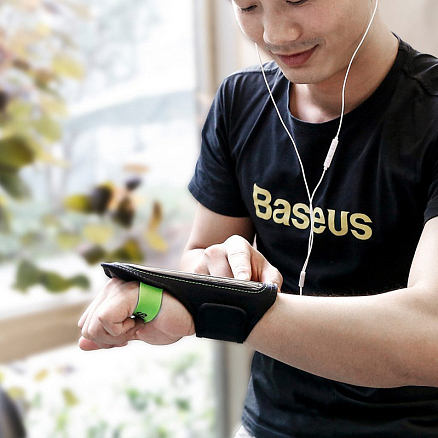 Чехол универсальный для телефона до 5 дюймов спортивный на запястье Baseus Flexible черно-зеленый