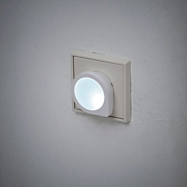 Ночник в розетку Brennenstuhl NL 01 QS белый