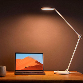 Умная лампа светодиодная настольная Xiaomi Mi Smart LED Desk Lamp Pro белая
