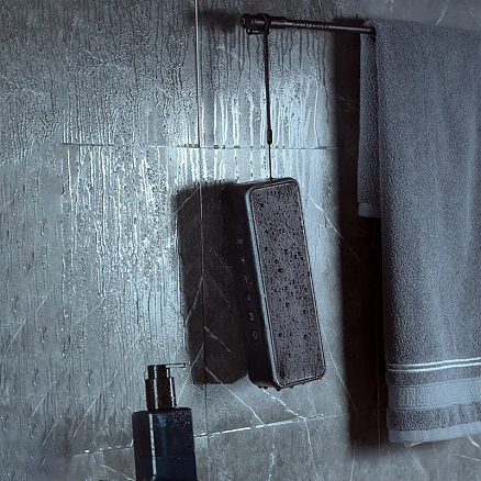 Портативная колонка Baseus V1 Outdoor с защитой от воды черная