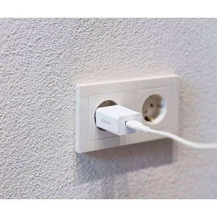 Зарядное устройство сетевое c USB входом 10.5W и кабелем Type-C Rocket Base Combo белое