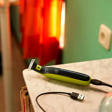 Триммер для бороды и усов Philips OneBlade QP2724/10