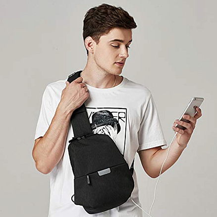 Рюкзак однолямочный WiWU Mijia Cross Body с отделением для планшета и USB портом черный