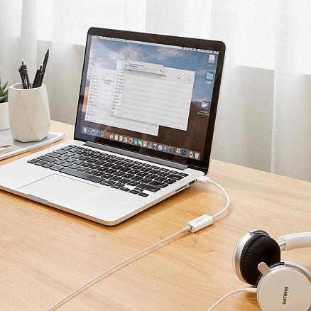 Внешняя звуковая карта USB 2.0 Ugreen US206 белая