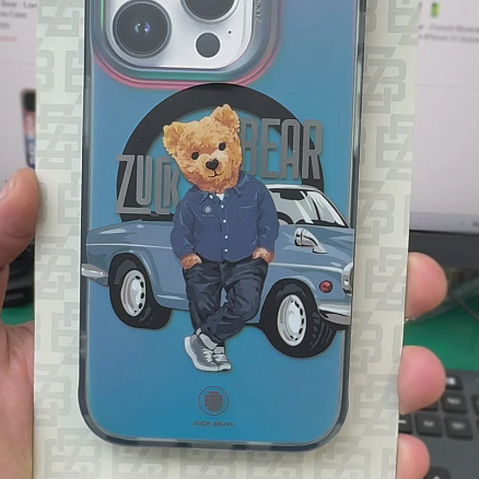 Чехол для iPhone 16 Pro гибридный Zuck Bear California Cool Automobile