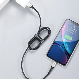 Кабель USB - Lightning для зарядки iPhone 1 м 2.4А плетеный Baseus Horizontal черный