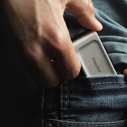 Внешний SSD накопитель Kingston XS2000 500Gb Type-C USB 3.2 Gen2x2 серебристый