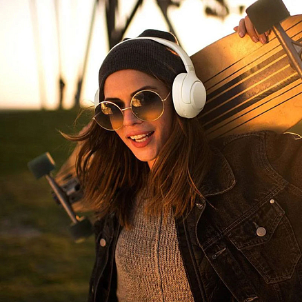 Наушники QCY H3 (белый)