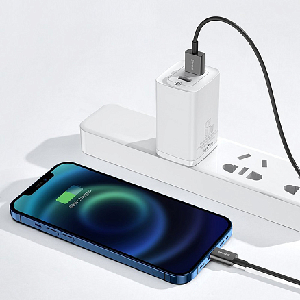Кабель USB - Lightning для зарядки iPhone 1 м 2.4А Baseus Superior черный