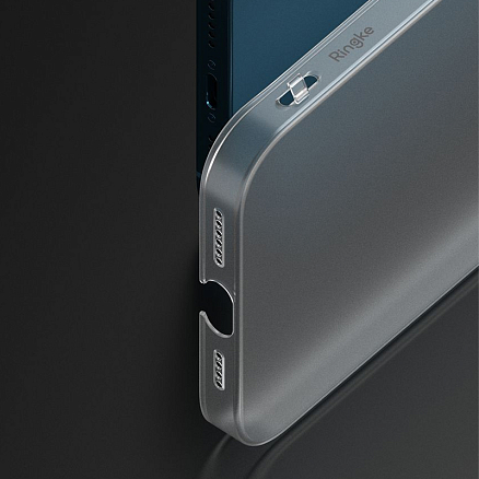 Чехол для iPhone 13 Pro Max ультратонкий пластиковый Ringke Slim прозрачный матовый