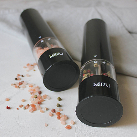 Электрическая мельница для специй Miru Blackcoal KA035 черная