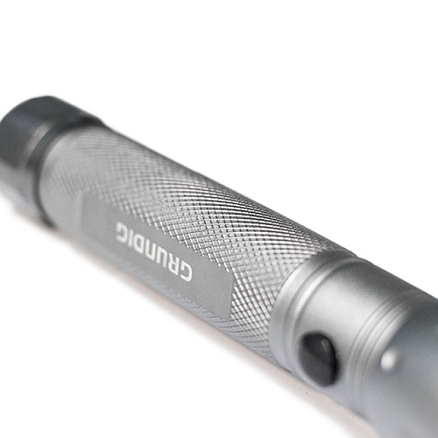 Фонарик светодиодный Grundig G-34579 12 диодов водонепроницаемый серый