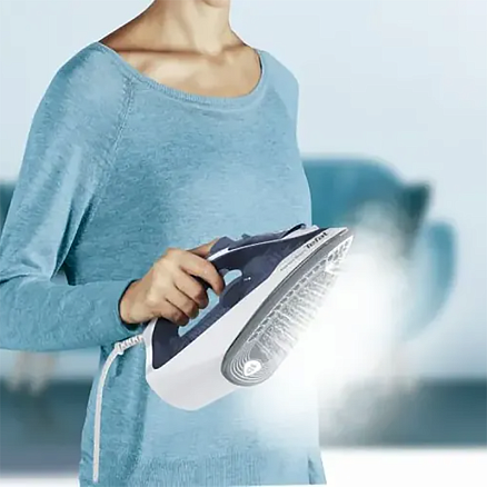 Утюг Tefal Express Steam FV2837E0 с пароувлажнением синий