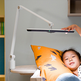 Умная лампа светодиодная настольная Xiaomi Yeelight Sensitive Clamping белая