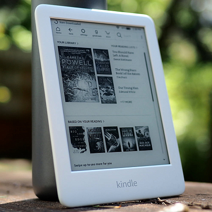 Электронная книга Amazon Kindle Touch 2019 8GB с подсветкой белая