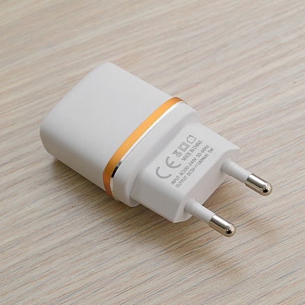 Зарядное устройство сетевое с USB входом 1А Ldnio DL-AC50 белое